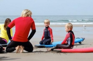  Pequeños surfistas en formación 